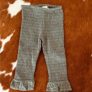 Stylish Ruffled Kids Cropped Leggings in Green